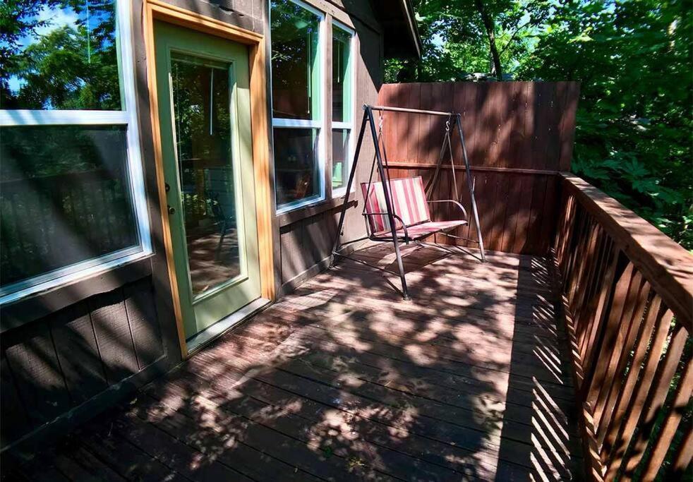 Chateau Treehouse #11 @ Oak Crest Cottages And Treehouses Eureka Springs Exteriér fotografie
